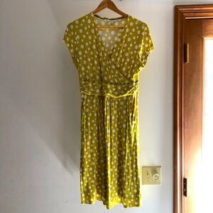 Boden surplice neckline dress yellow daisy print
